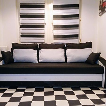 Good Located Apartment Subway U6 Wohnung برلين المظهر الخارجي الصورة
